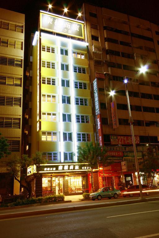 Kindness Hotel Shinkuchan Kaohsiung Buitenkant foto