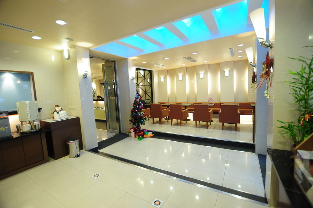 Kindness Hotel Shinkuchan Kaohsiung Buitenkant foto